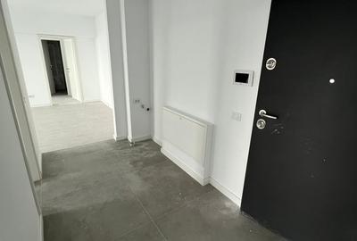 Apartament cu 3 camere decomandat în Sud