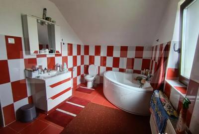 Casă cu 4 camere cu Teren 800 Mp în Central - 6