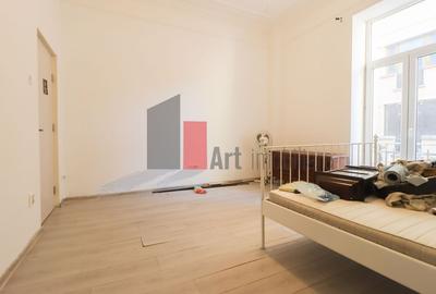 Apartamentul "REHEGUA" , stradal, bloc "REABILITAT" - 12