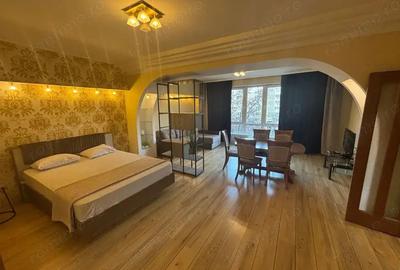 Ofer spre vanzare apartament cu 2 camere in zona Eroii Revolu?iei - 4