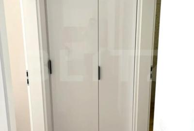Apartament cu 2 camere semidecomandat în Florești