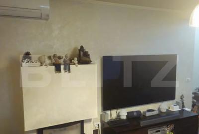 Casă cu 7 camere cu Teren 1170 Mp în Central - 1