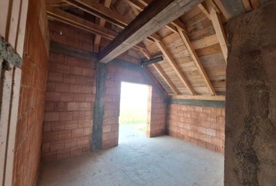 Casă cu 3 camere în Livada - 2