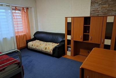 Garsonieră decomandată în Central - 3