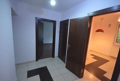 Apartament cu 3 camere decomandat, mobilat în Titan - 9