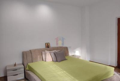 Casa 4 camere zona Centrala, pretabila pentru 2 familii 150m - 10