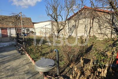 Casa individuala de vanzare 4 camere si curte 1310 mp Gusterita - 16