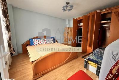 Casă cu 4 camere decomandat în Strejnicu - 5