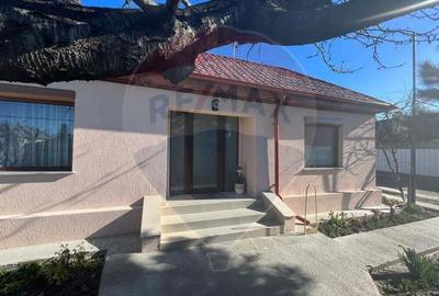 Casa Golesti cu 2 camere- teren 1296mp - 1