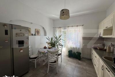 Casă cu 3 camere cu Teren 323 Mp în Cetate - 8