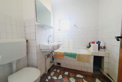 Apartament cu 3 camere decomandat în Cetate - 8