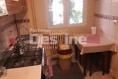 Apartament cu 3 camere semidecomandat în Titan - 11