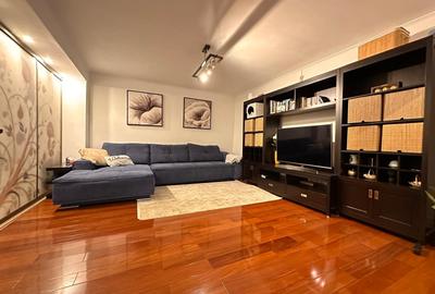 Vanzare apartament 3 camere decomandat, Mall Vitan, etaj 1/4, centrala termica