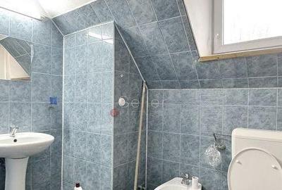 Casă cu 5 camere cu Canalizare în Central - 5