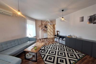 Apartament cu 2 camere, decomandat, zona Aradului