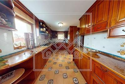 Casa de vanzare in Sibiu - individuala - 278 mp utili - - 3