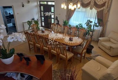 Refugiul perfect la malul marii-Vila camere 8 camere si foisor , Eforie Sud