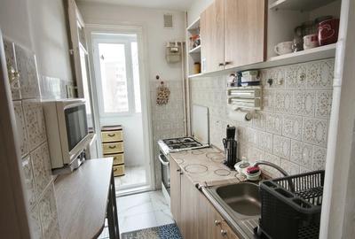 Apartament cu 3 camere semidecomandat în Drumul Taberei - 4