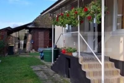 Casa cu 2 camere baie bucatarie