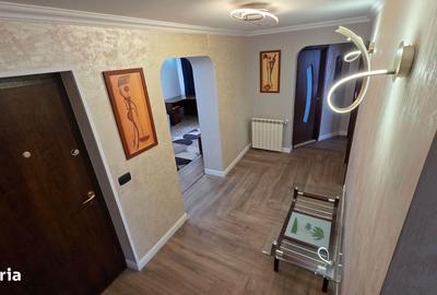Apartament cu 3 camere decomandat în Central - 17