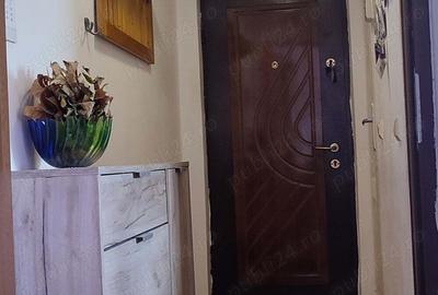 Apartament cu 2 camere bucatarie hol camara baie - 7