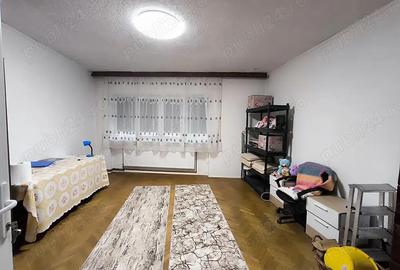 Sacele - Turche?, casa + anexe + teren. - 11