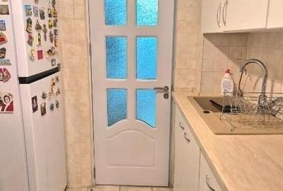 Apartament cu 3 camere semidecomandat, mobilat în Titan - 6