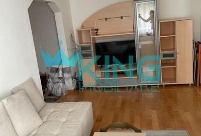 Apartament cu 3 camere semidecomandat, mobilat în Central