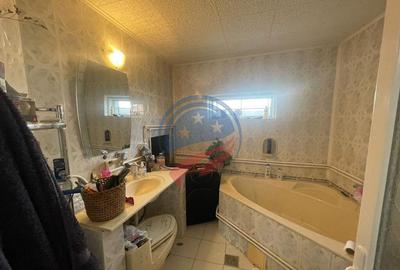 Casă cu 4 camere cu Teren 160 Mp în Central - 5