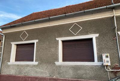 Casă cu 4 camere în Vadu Crișului - 2