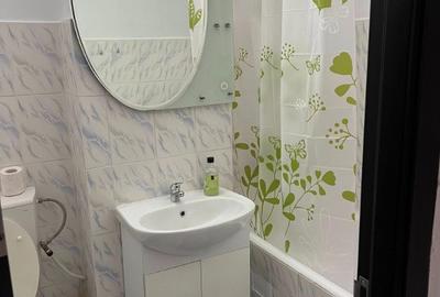 Apartament cu 2 camere decomandat în Podu Roș - 1