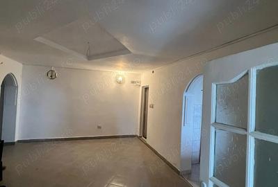 Apartament cu 3 camere decomandat în Bucovăț (Remetea Mare) - 4