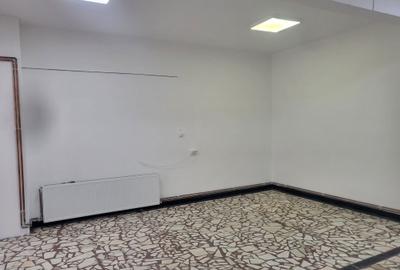Spațiu comercial, de 70 mp, în Central - 2