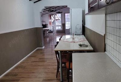 Casă cu 5 camere cu Teren 1400 Mp în Galeș - 1