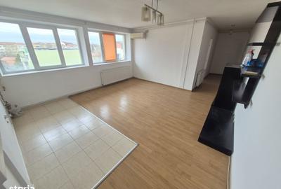 Apartament cu 3 camere decomandat în Spitalul Județean - 5