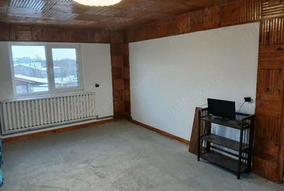 Casă cu Teren 1050 Mp în Inotești - 6