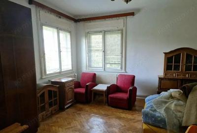 Casă cu 5 camere cu Teren 421 Mp în Central