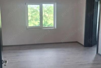 Casă cu 5 camere în Roman - 4