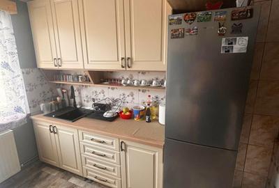 Apartament cu 2 camere decomandat în Livada - 3