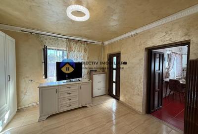 Casa + Teren de Vanzare cu Vedere la Munte - 5