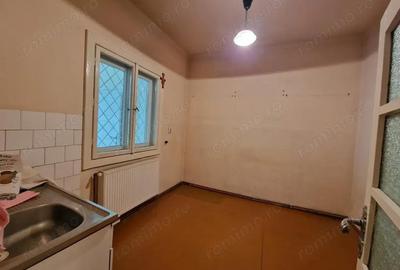 Etaj intreg de casa+ garaj - 3