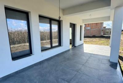 Casă cu 4 camere cu Teren 420 Mp în Săsar - 11