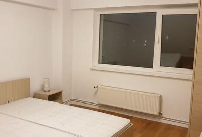 Apartament cu 3 camere decomandat în Centrul Civic - 3