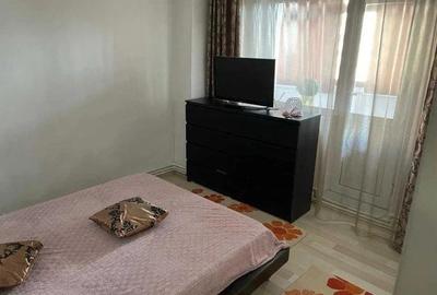 Apartament 4 camere, decomandat, etajul 2/8, zona Cug - 2