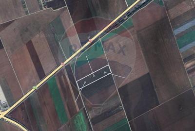 Teren agricol extravilan de 23000 mp, în Hărman - 2