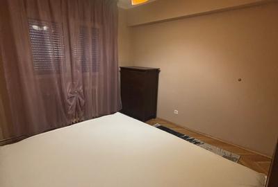 Închiriez apartament cu trei camere în Complex 600 euro - 5