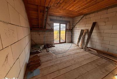 Casă cu 5 camere cu Teren 2900 Mp în Șieu - 13