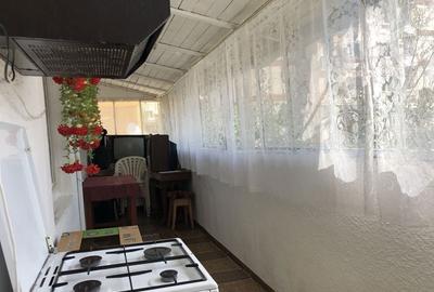 Apartament cu 3 camere decomandat în Costești - 7