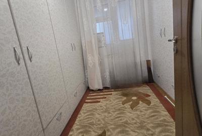 Targoviste,  Calea București,  bloc O1, vanzare apartament 4camere - 9