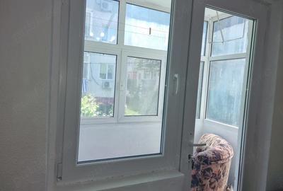 Apartament cu 3 camere semidecomandat în Casa de Cultură - 3